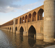 Iran, Isfahan, sio se pol